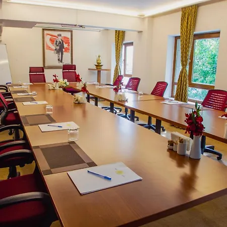 Otel Atlas Otelı 4*