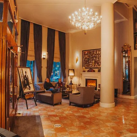 Atlas Hotel